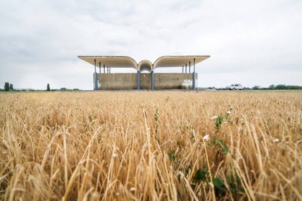 Take A Look At These Insane Soviet-Era Bus Stops In Russia | DeviceDaily.com