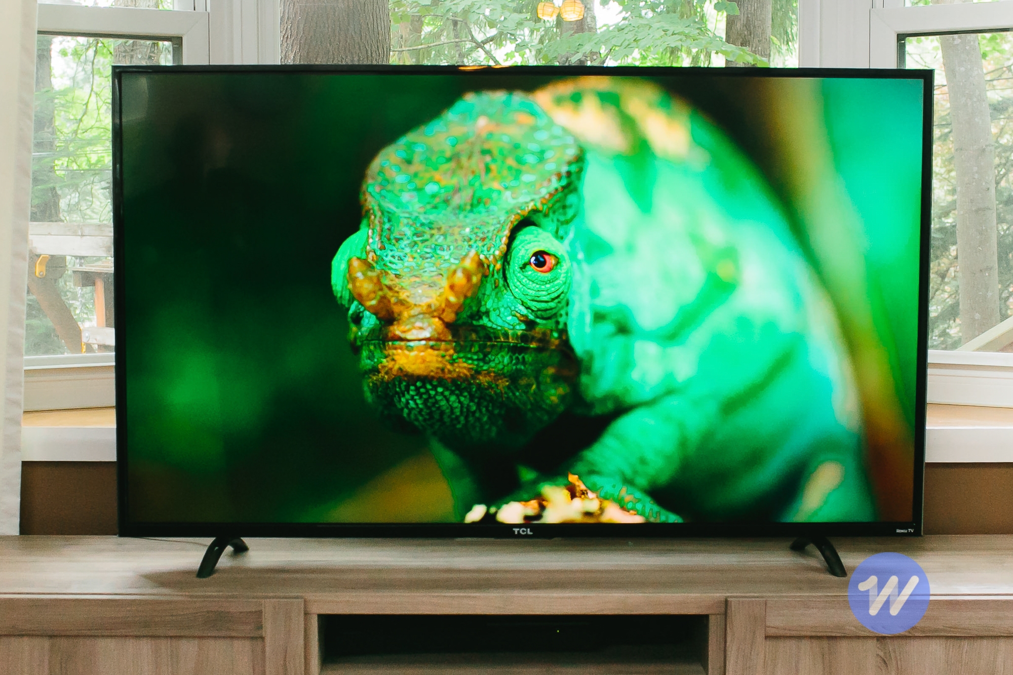 The best 4K TV on a budget | DeviceDaily.com