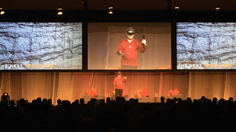 At MarTech conference, tech evangelist Robert Scoble envisions how AR and VR will transform marketing | DeviceDaily.com
