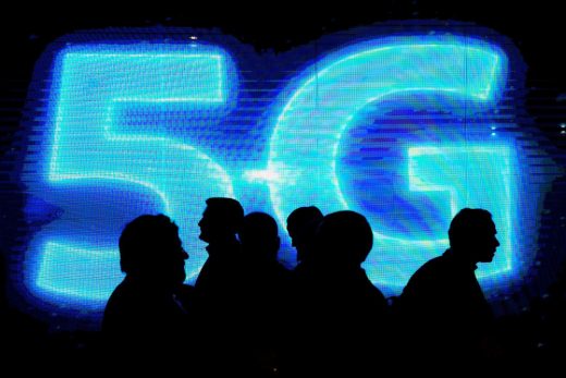 ‘Hovering’ antennas promise speedy 5G phone networks