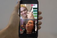 Instagram lets anyone invite a guest to their live broadcasts