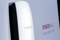 Tesla is shipping hundreds of Powerwall batteries to Puerto Rico