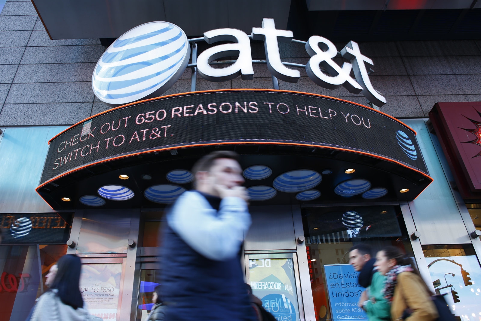 AT and T tells customers to restart their phones to make calls | DeviceDaily.com AT and T tells customers to restart their phones to make calls | DeviceDaily.com