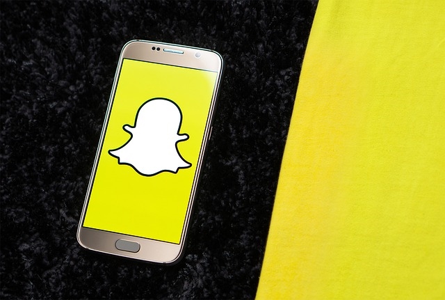 Snapchat Shutting Down By the End of 2017 Is A Viral Hoax | DeviceDaily.com
