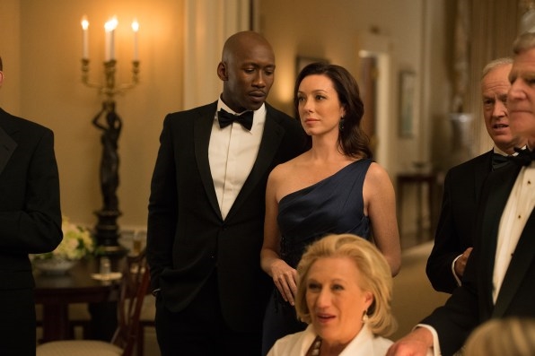 Netflix Is Making A “House of Cards” Spinoff. Here’s What It Should Be | DeviceDaily.com