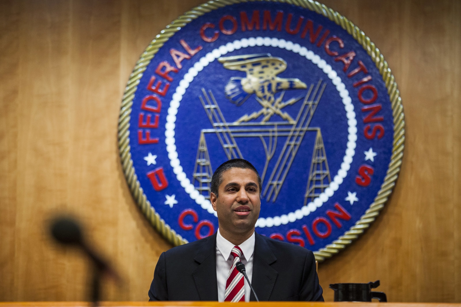 FCC releases the final draft of its proposal to kill net neutrality | DeviceDaily.com
