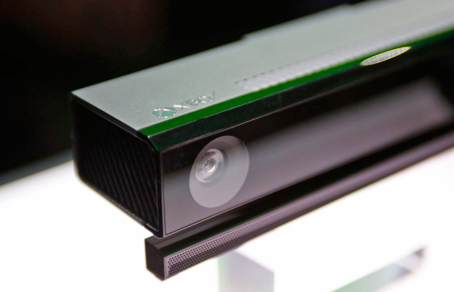 Microsoft ceases production of the Kinect | DeviceDaily.com