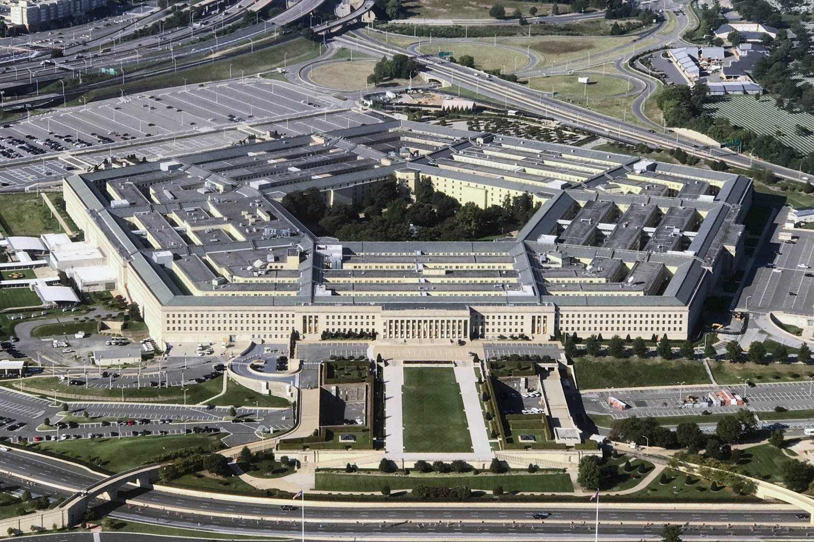 Pentagon left public intelligence gathering data on exposed server | DeviceDaily.com