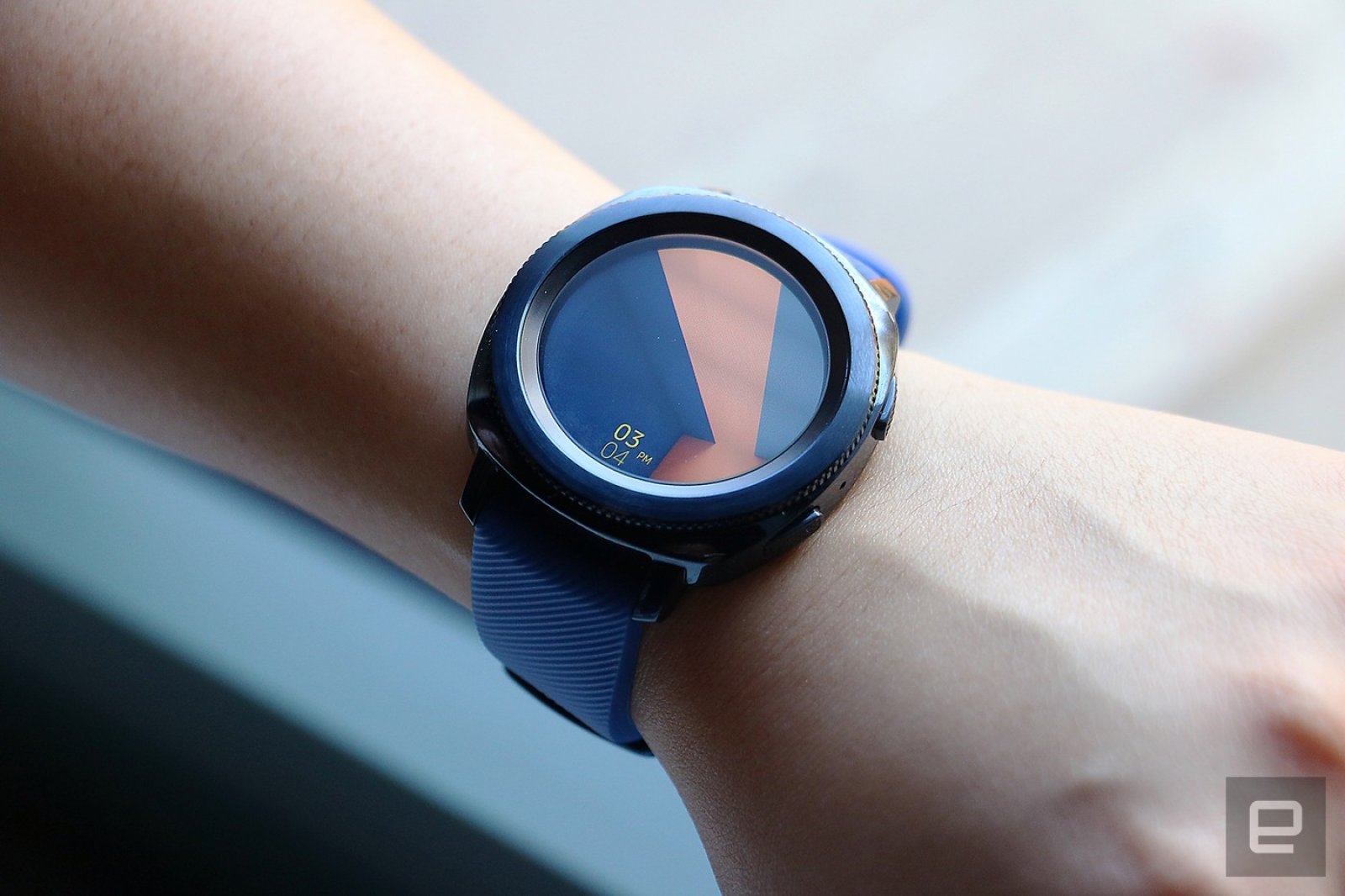 Samsung Gear Sport review: A versatile fitness-first smartwatch | DeviceDaily.com