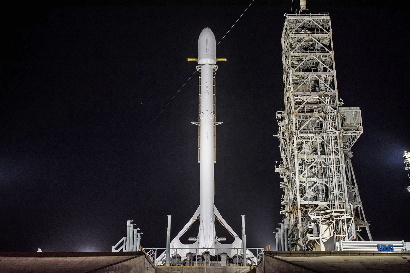 SpaceX's mysterious Zuma mission won't launch tonight | DeviceDaily.com