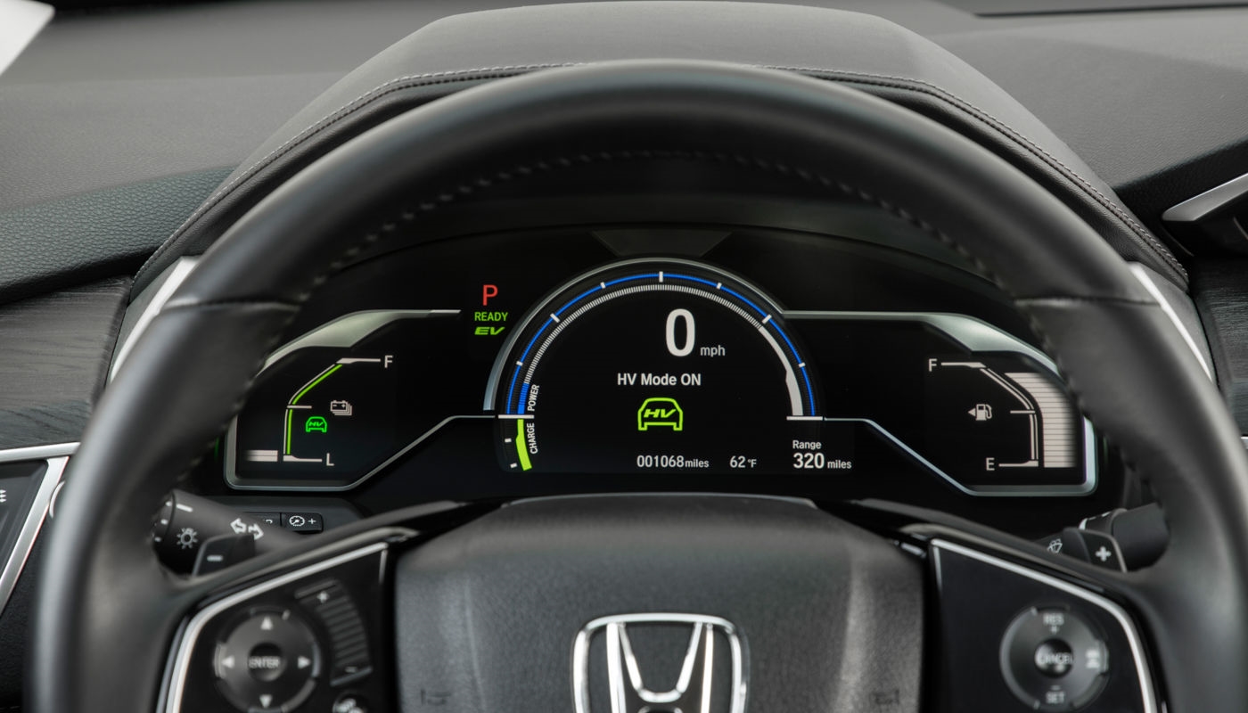 Honda’s Clarity Plug-In Hybrid is a luxury car at a bargain price | DeviceDaily.com