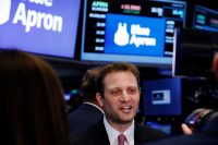 Blue Apron co-founder steps down as CEO