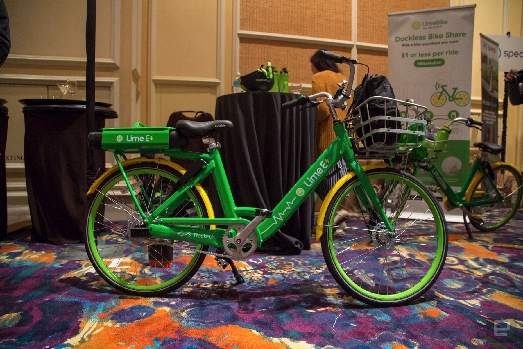 LimeBike adds e-bicycles to its dockless sharing service | DeviceDaily.com