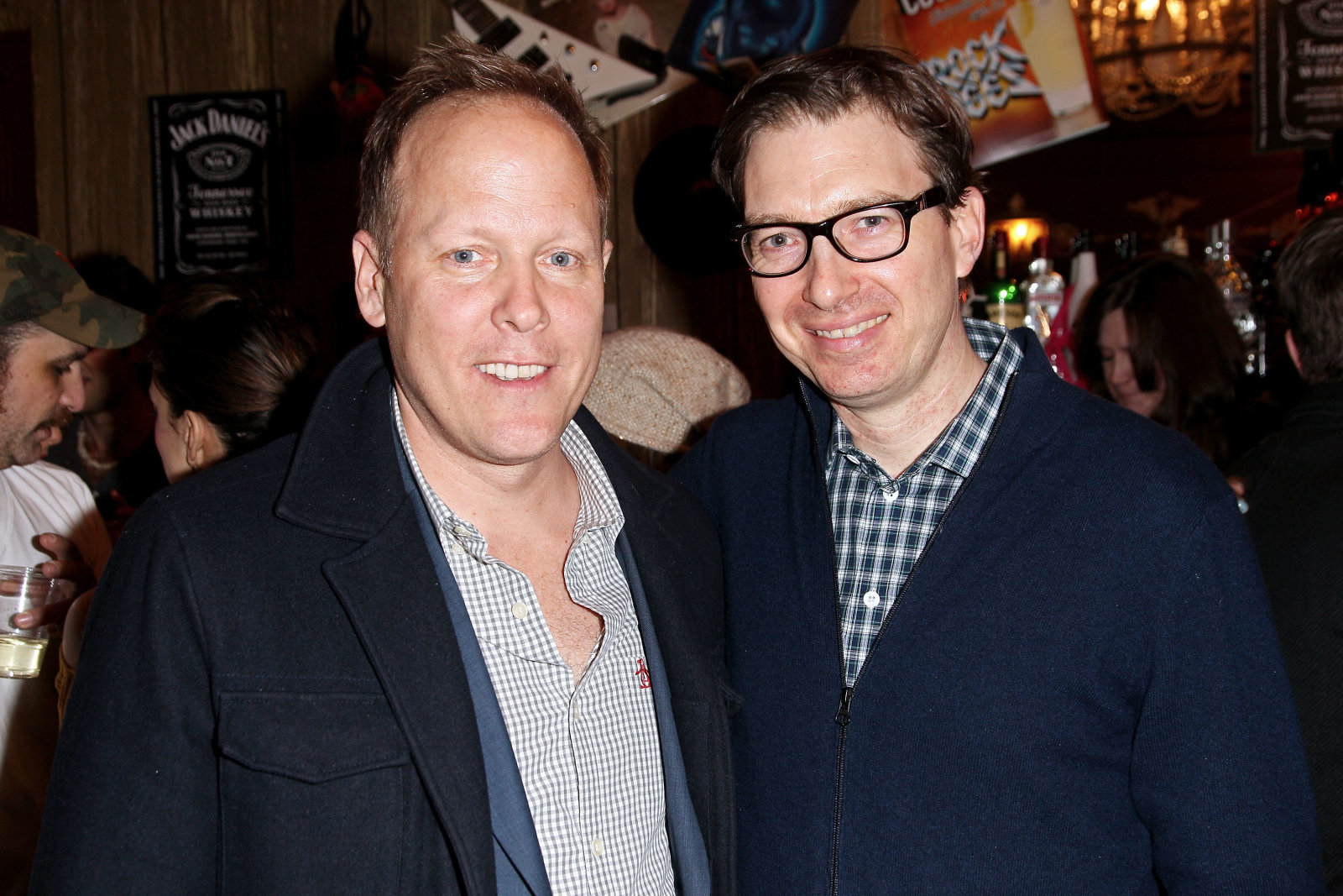 Apple orders documentary show from 'Rock of Ages' producer | DeviceDaily.com