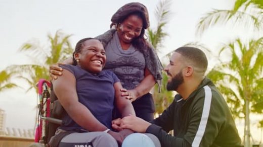 Watch Drake Give Away Nearly $1 Million In His Video For “God’s Plan”
