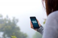 Bloomberg: AT&T and Verizon plan to launch 5G hotspots