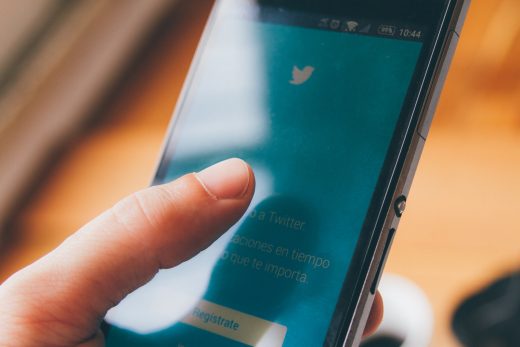 Twitter’s new rules prohibit bulk tweeting to fight spam