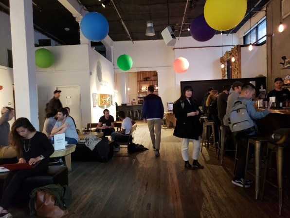 Samsung’s Galaxy S9+: Once Again, The Hardware Is The Highlight | DeviceDaily.com