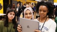 Apple Should Have Cut iPad Price Further For Schools, Say Analysts