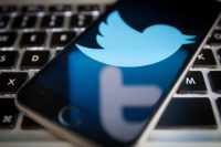 Twitter will show users its rules to discourage abuse
