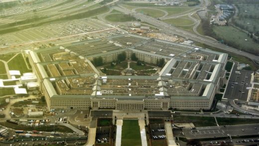As rivals seek to fend off Amazon, the Pentagon tweaks its cloud deal