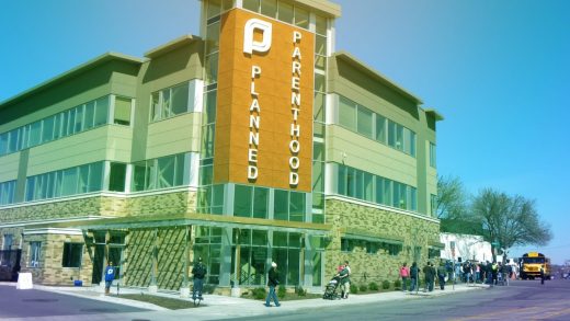 Planned Parenthood Ventures Into VR and Chatbots To Improve Sex Ed
