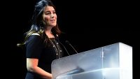 Monica Lewinsky just sub-tweeted Bill Clinton for his non-apology