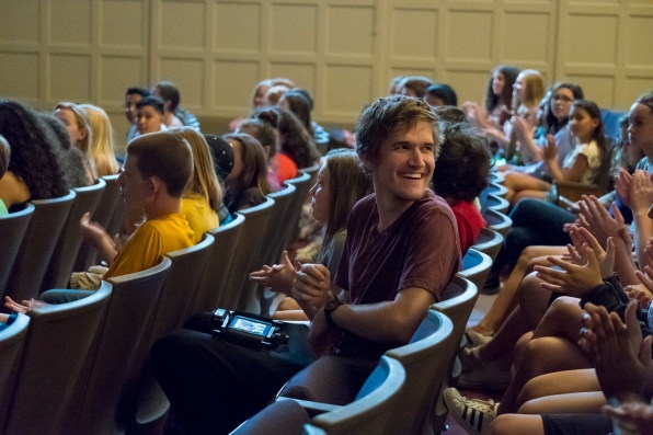 Teens, tech, and emotions: How Bo Burnham graduated to “Eighth Grade” | DeviceDaily.com