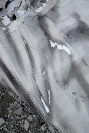 The desperate race to save melting glaciers–with blankets | DeviceDaily.com