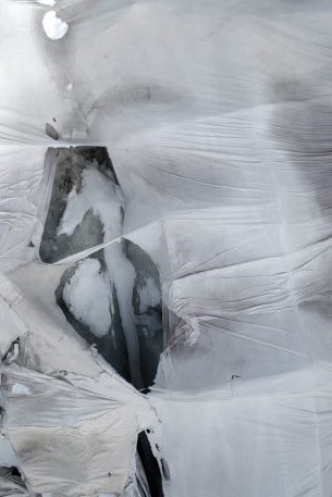 The desperate race to save melting glaciers–with blankets | DeviceDaily.com