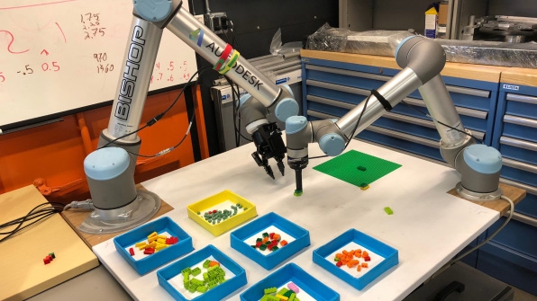 Autodesk’s Lego model-building robot is the future of manufacturing | DeviceDaily.com