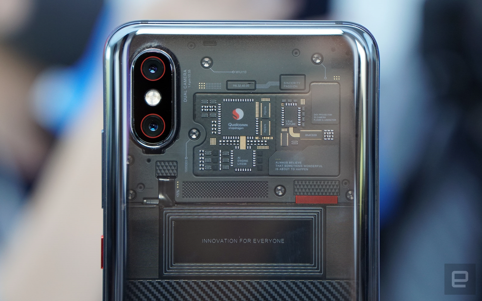Xiaomi's transparent phone shows off a dummy circuit board | DeviceDaily.com