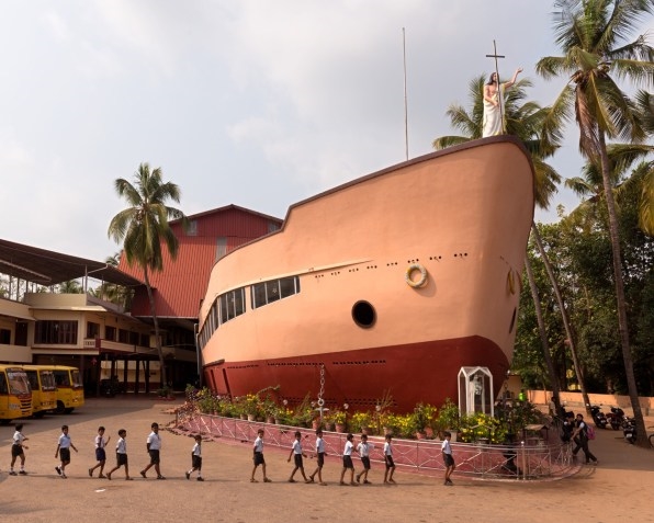 Why Kerala, India, has the world’s wildest church architecture | DeviceDaily.com