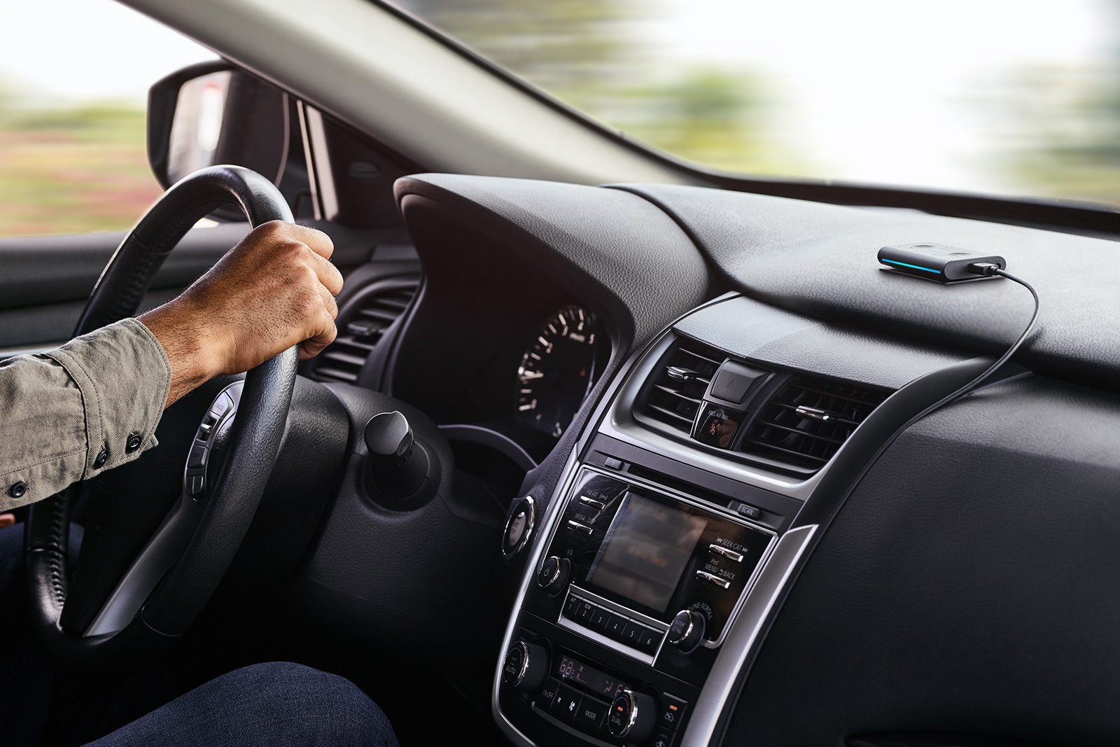 Amazon's Echo Auto puts Alexa in any car | DeviceDaily.com Amazon's Echo Auto puts Alexa in any car | DeviceDaily.com