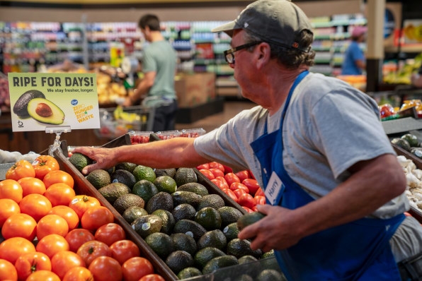 Apeel-coated produce is poised to take over grocery store shelves | DeviceDaily.com