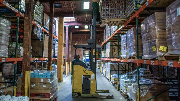 How food banks are taking on the growing world hunger problem | DeviceDaily.com