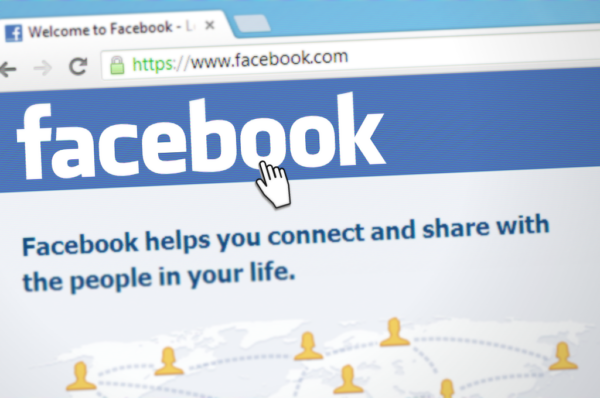 Up to 90 million Facebook Accounts Hacked. What Do Businesses Need to Know? | DeviceDaily.com Up to 90 million Facebook Accounts Hacked. What Do Businesses Need to Know? | DeviceDaily.com