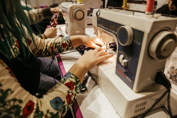 Over Black Friday? Take a free class to fix your old stuff instead | DeviceDaily.com Over Black Friday? Take a free class to fix your old stuff instead | DeviceDaily.com