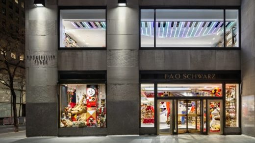 FAO Schwarz is back! Check out these festive images of its new NYC flagship
