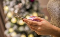 Smartphones Account For 48% Of Retail Site Visits Before Holiday Weekend