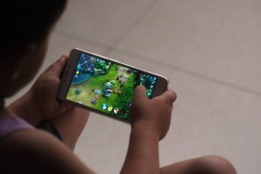 Tencent games will verify IDs to limit playing time for children