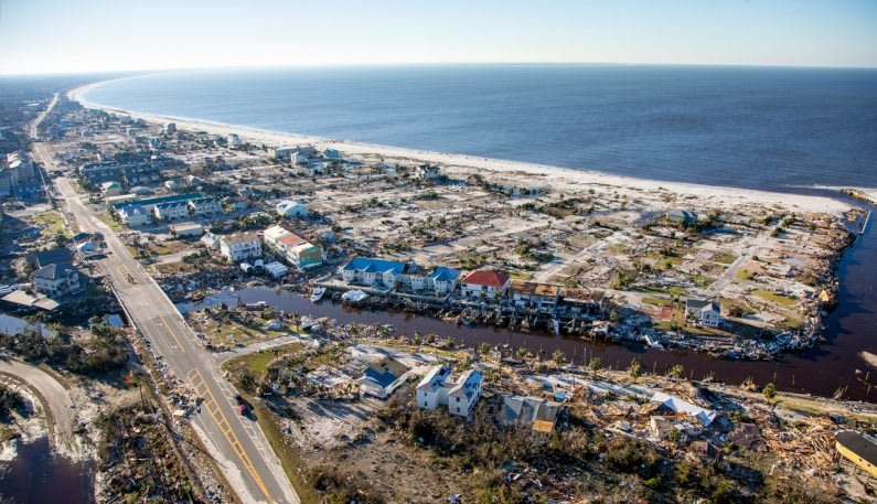 These photos capture the devastation of a year of natural disasters | DeviceDaily.com