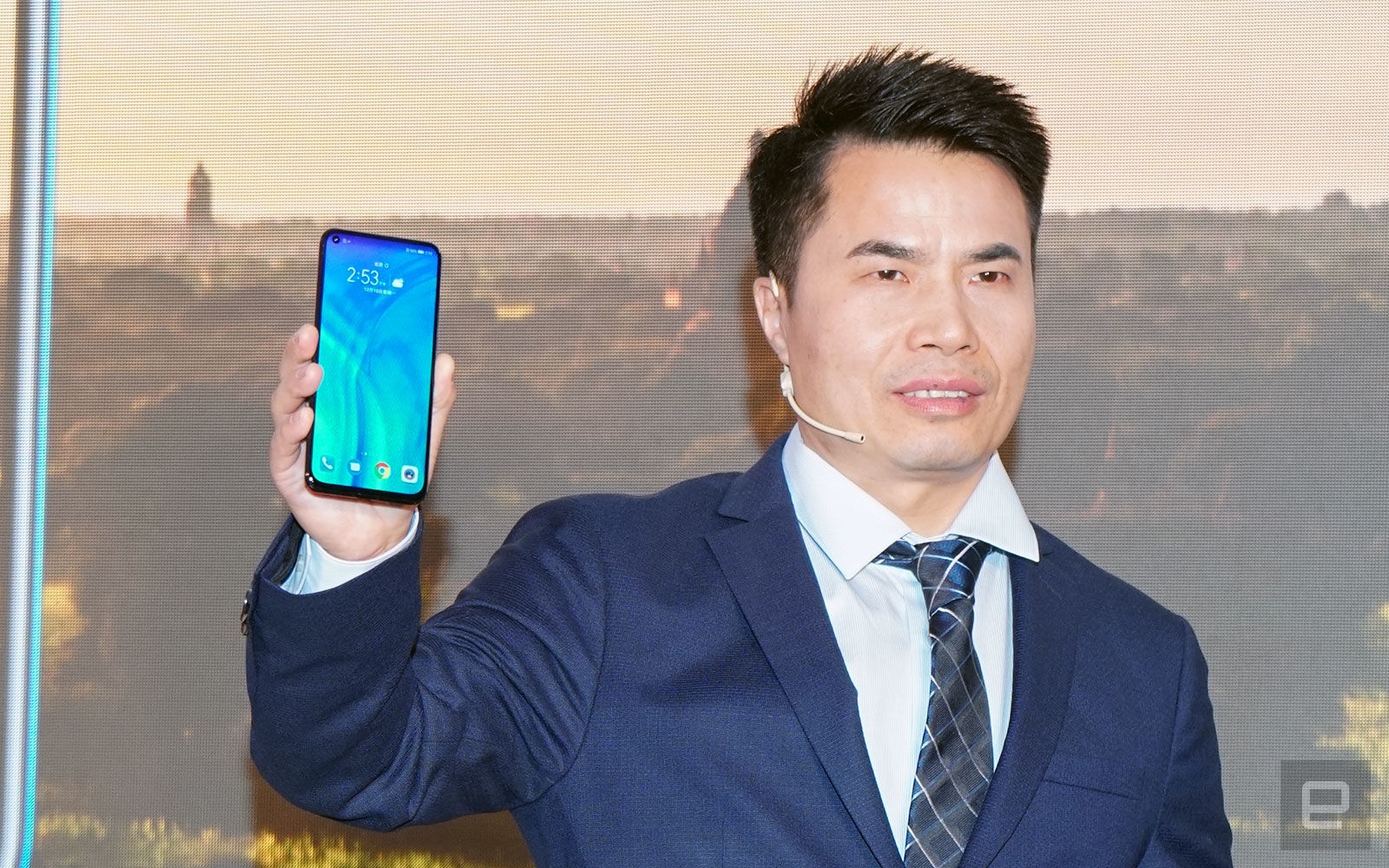 Honor View 20 will also feature a punch-hole all-screen design | DeviceDaily.com