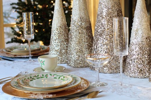 10 Creative Ideas for Hosting the Best Virtual Holiday Party