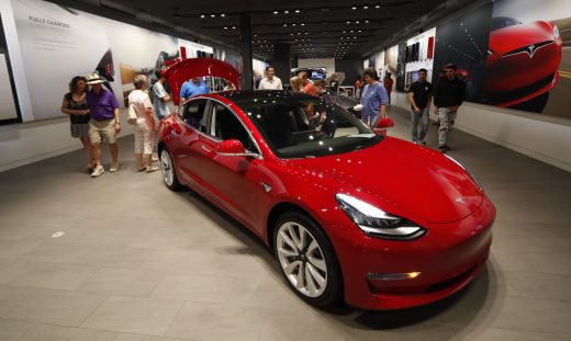 Tesla puts more cars on sale to maximize $7,500 EV tax credit