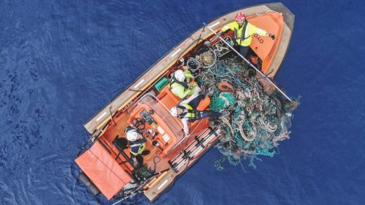 The giant Ocean Cleanup device is having some trouble cleaning up the ocean