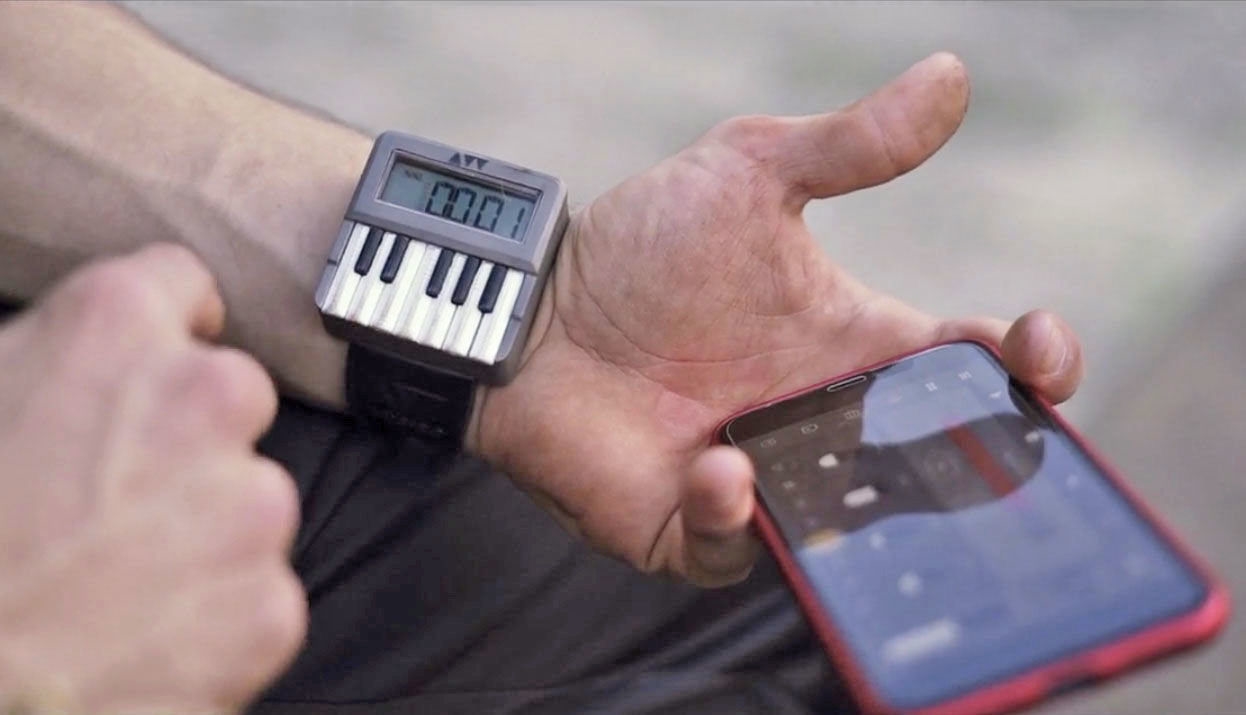 The tiny synth craze has gotten out of hand | DeviceDaily.com
