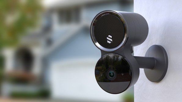 This Jeff Bezos-backed security cam is designed to scare criminals | DeviceDaily.com