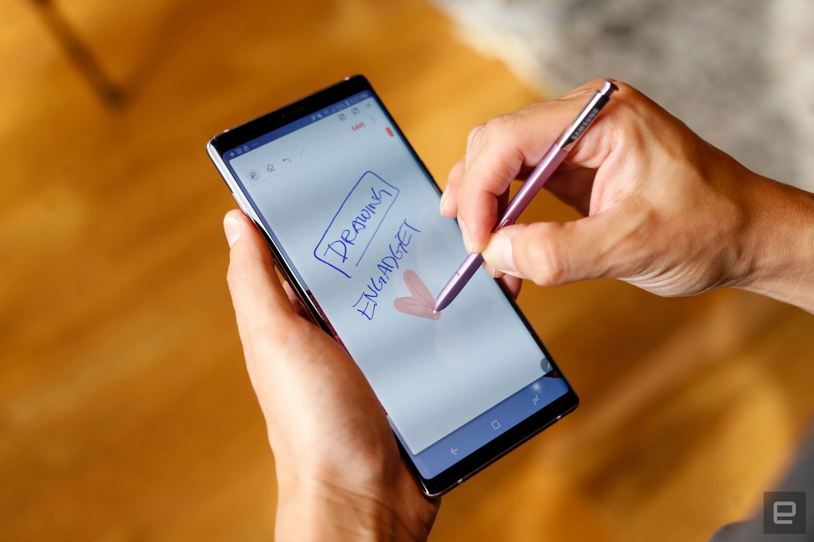 Someone at Samsung thinks a stylus with a camera is a good idea | DeviceDaily.com