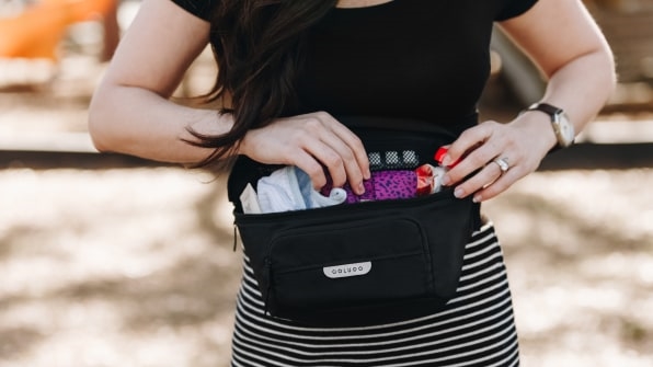 Carry your kid’s diapers, but make it fashion with this fanny pack | DeviceDaily.com